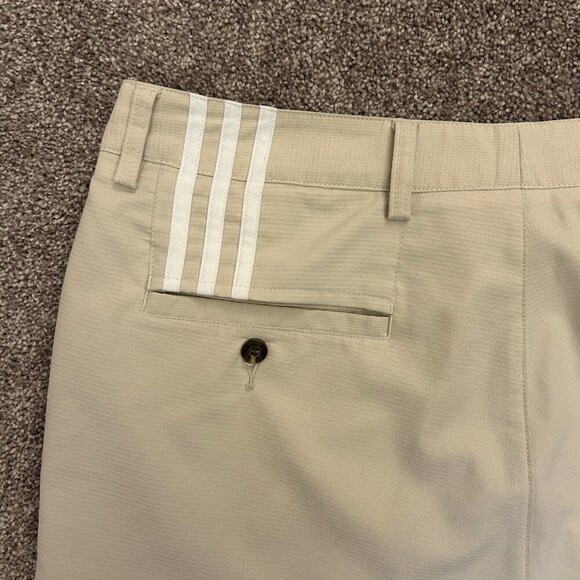 adidas Men's Chino Shorts 11" Inseam Ivory Climacool Pockets Belt Loops Size 32 - Picture 8 of 16
